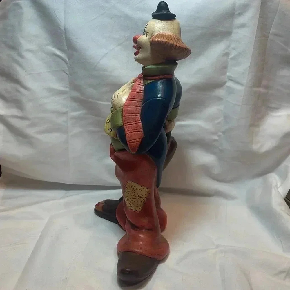 Vintage 1960s Hand Painted Clown Figurine - Picture 4 of 7